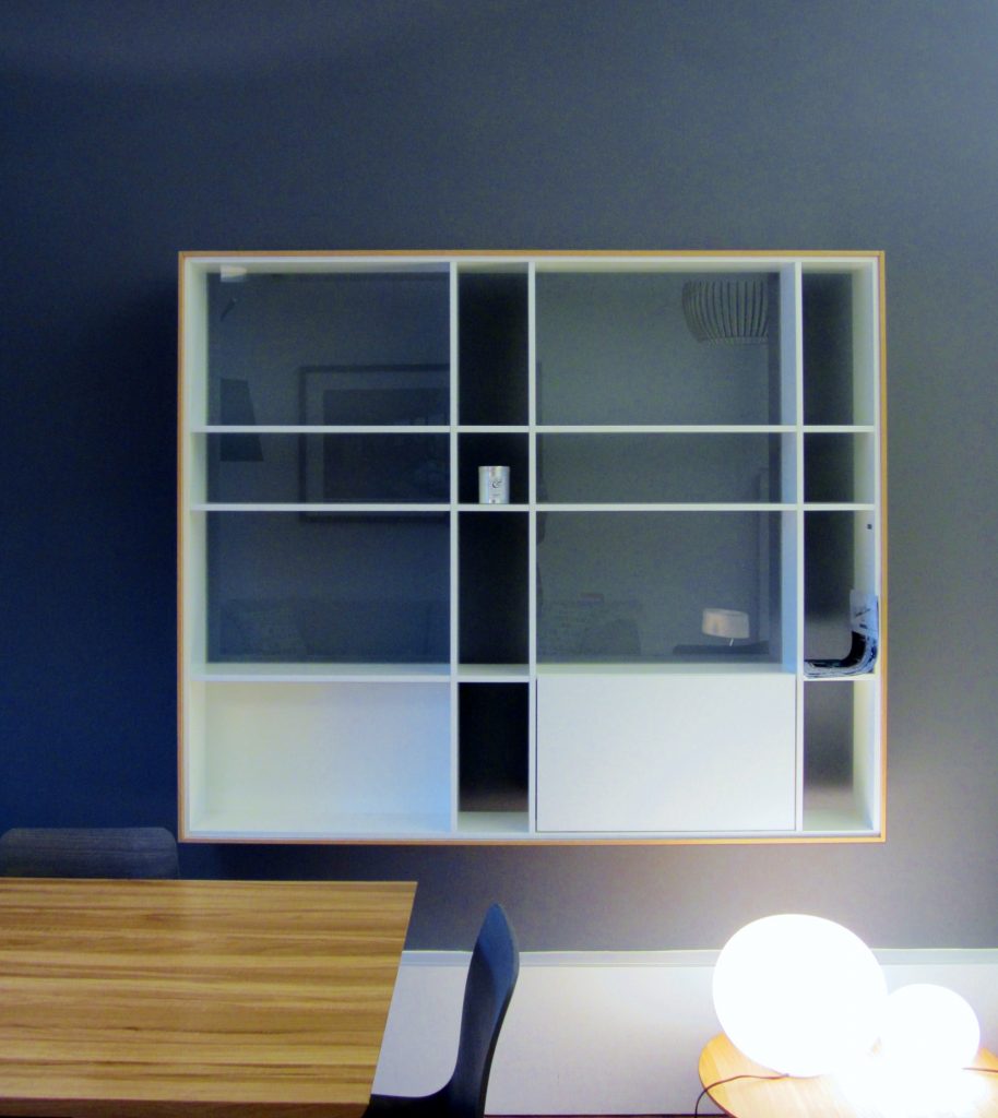 'Bookless' wall unit - INTERLUEBKE